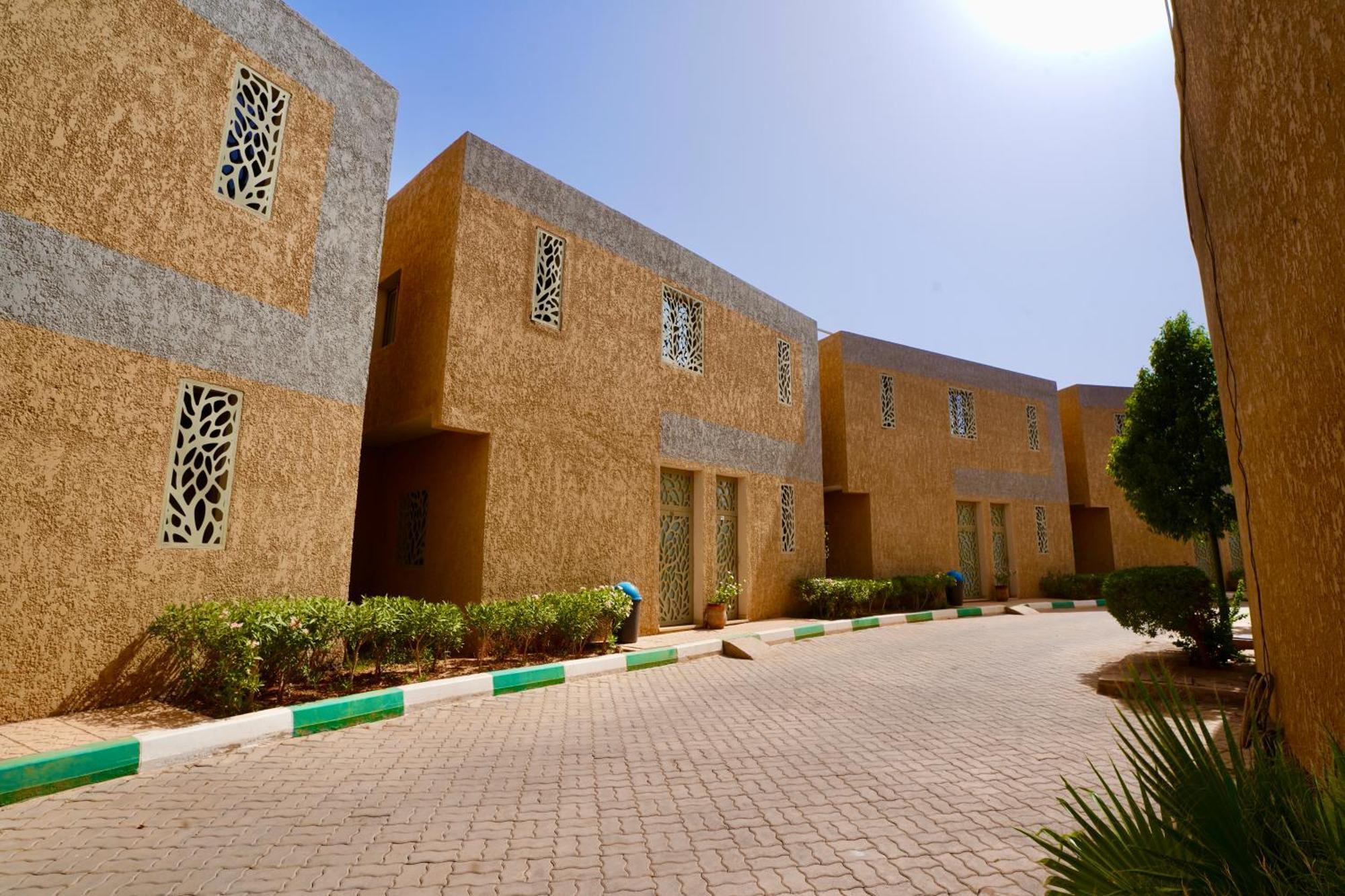 Ourika Camp Suites Hotel & Resort El Harkat ภายนอก รูปภาพ