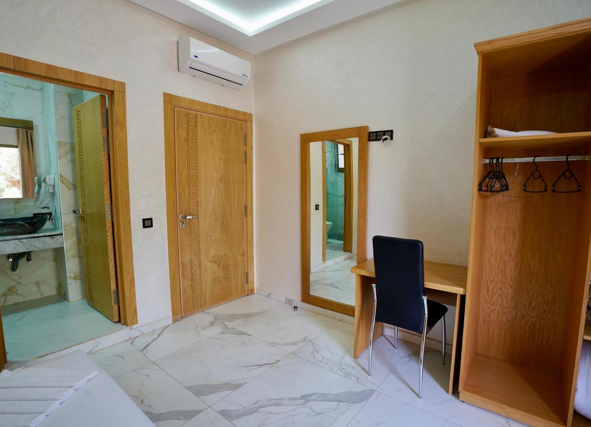 Ourika Camp Suites Hotel & Resort El Harkat ภายนอก รูปภาพ